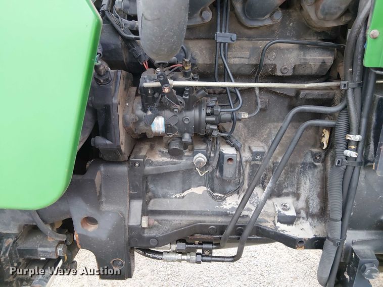 image for item DU3700 2006 John Deere 5205 tractor
