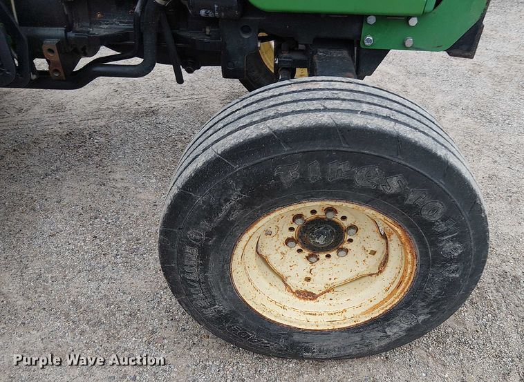 image for item DU3700 2006 John Deere 5205 tractor