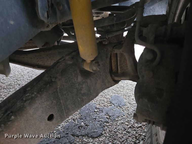 image for item DU3702 2009 Ford F350 Super Duty XL dump flatbed pickup truck