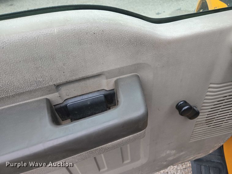 image for item DU3702 2009 Ford F350 Super Duty XL dump flatbed pickup truck