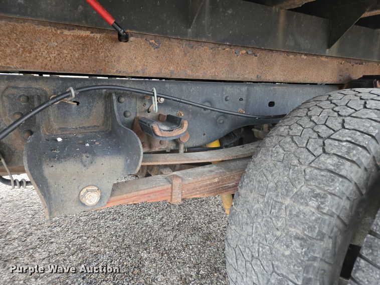 image for item DU3702 2009 Ford F350 Super Duty XL dump flatbed pickup truck