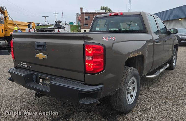 image for item DU3703 2015 Chevrolet Silverado 1500 Double Cab pickup truck