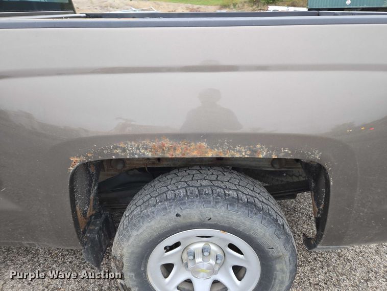 image for item DU3703 2015 Chevrolet Silverado 1500 Double Cab pickup truck