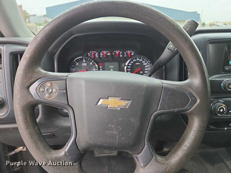 image for item DU3703 2015 Chevrolet Silverado 1500 Double Cab pickup truck