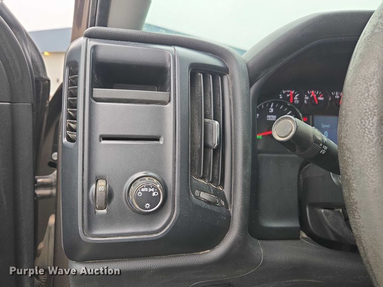 image for item DU3703 2015 Chevrolet Silverado 1500 Double Cab pickup truck