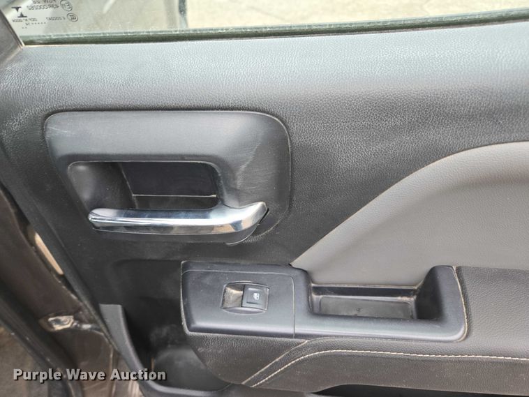 image for item DU3703 2015 Chevrolet Silverado 1500 Double Cab pickup truck