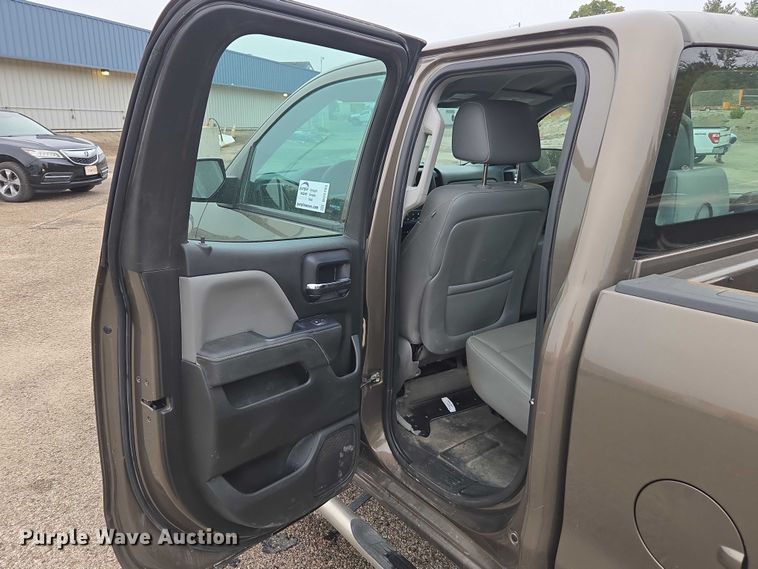 image for item DU3703 2015 Chevrolet Silverado 1500 Double Cab pickup truck