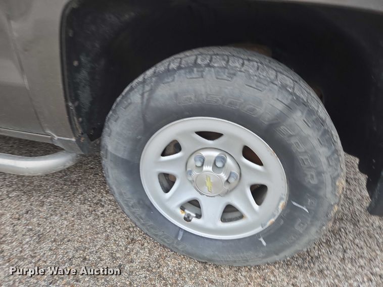 image for item DU3703 2015 Chevrolet Silverado 1500 Double Cab pickup truck