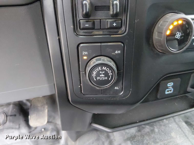 image for item DU3704 2022 Ford F150 SuperCrew pickup truck