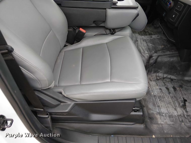 image for item DU3704 2022 Ford F150 SuperCrew pickup truck