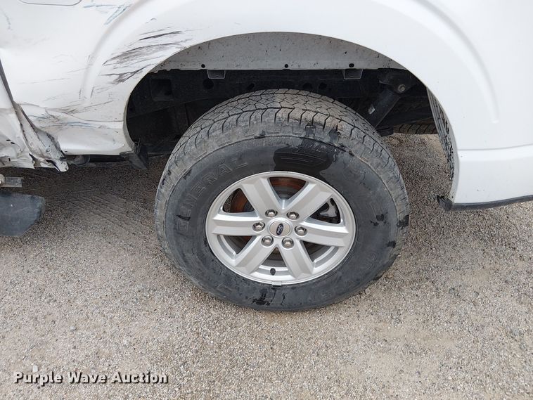 image for item DU3704 2022 Ford F150 SuperCrew pickup truck