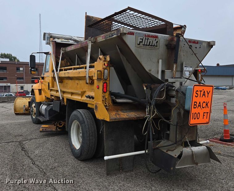 image for item DU3706 2006 International 7400 dump truck