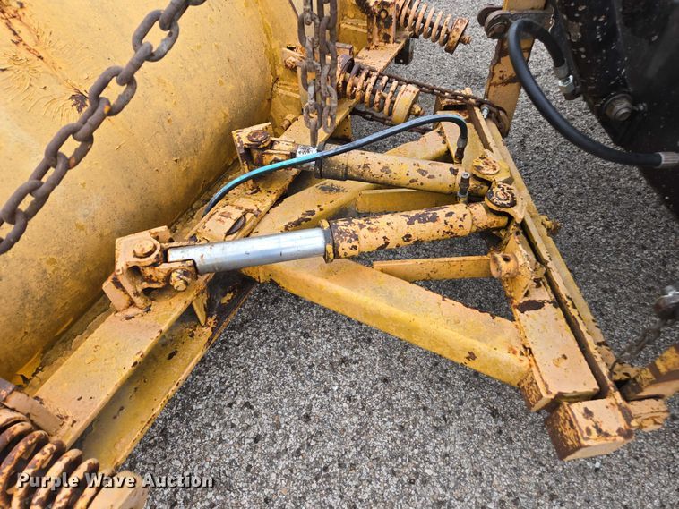 image for item DU3706 2006 International 7400 dump truck