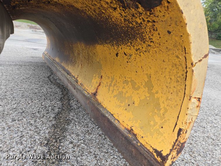 image for item DU3706 2006 International 7400 dump truck