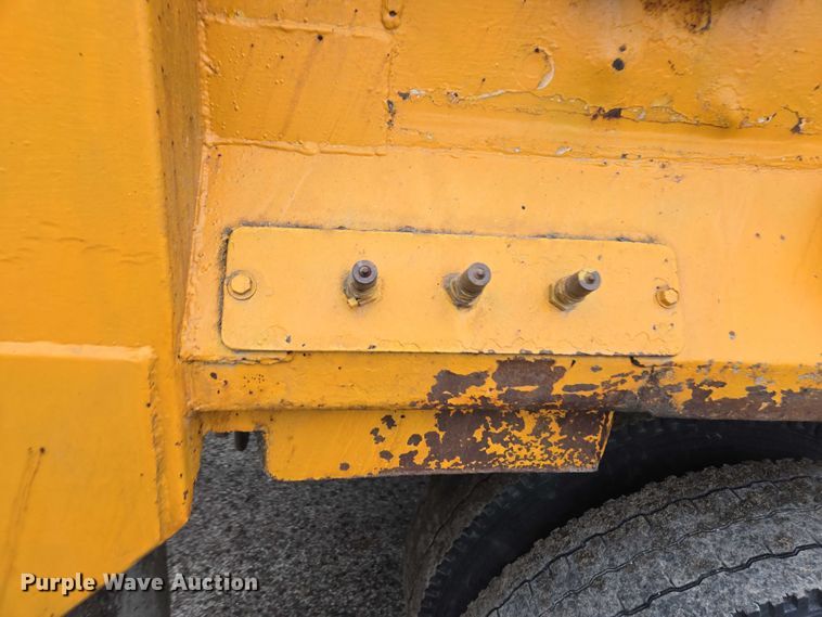 image for item DU3706 2006 International 7400 dump truck