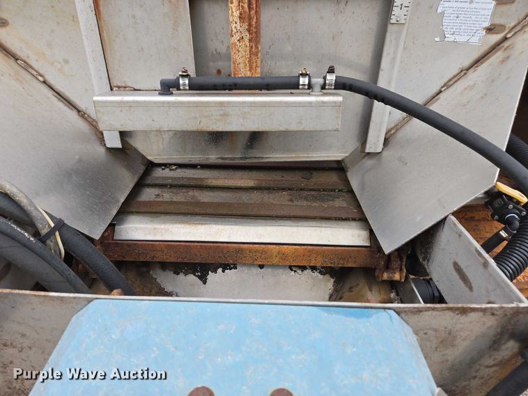 image for item DU3706 2006 International 7400 dump truck