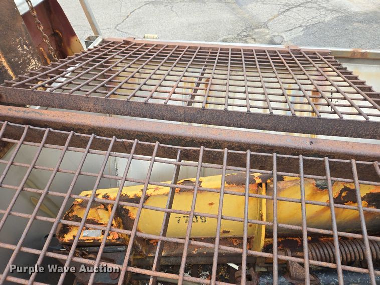 image for item DU3706 2006 International 7400 dump truck