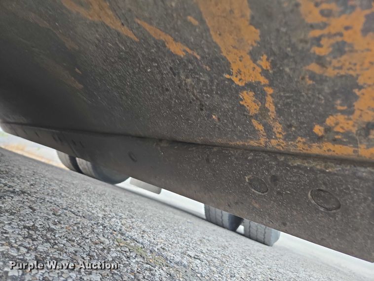 image for item DU3706 2006 International 7400 dump truck