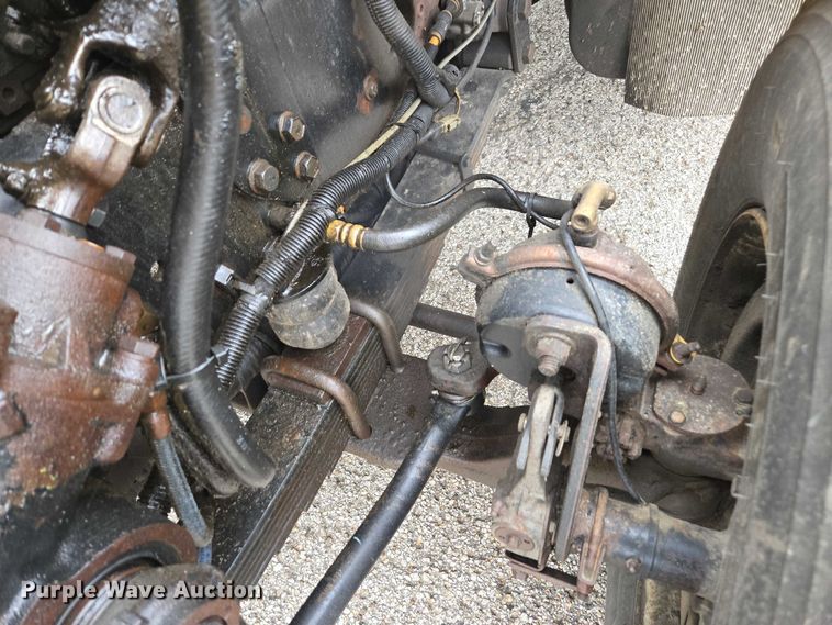 image for item DU3706 2006 International 7400 dump truck