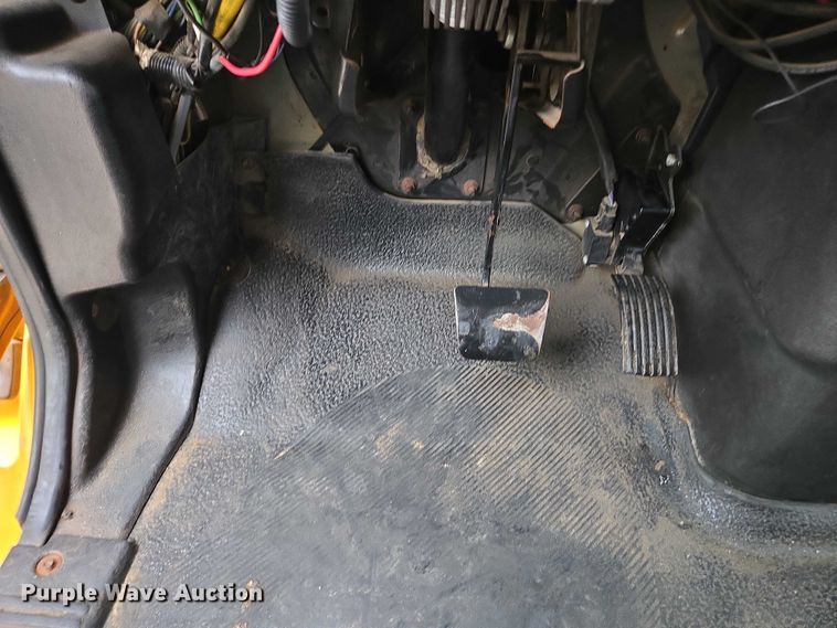 image for item DU3706 2006 International 7400 dump truck