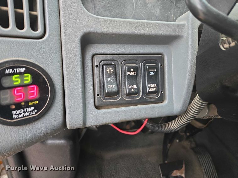 image for item DU3706 2006 International 7400 dump truck