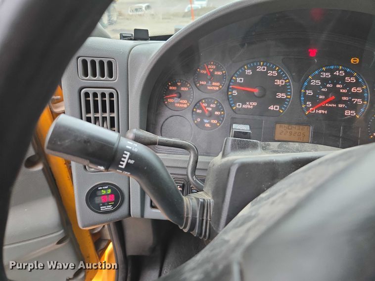 image for item DU3706 2006 International 7400 dump truck