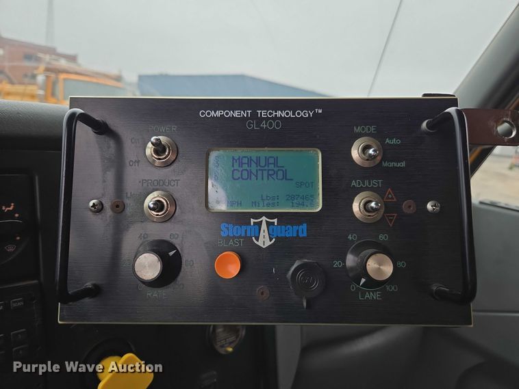 image for item DU3706 2006 International 7400 dump truck