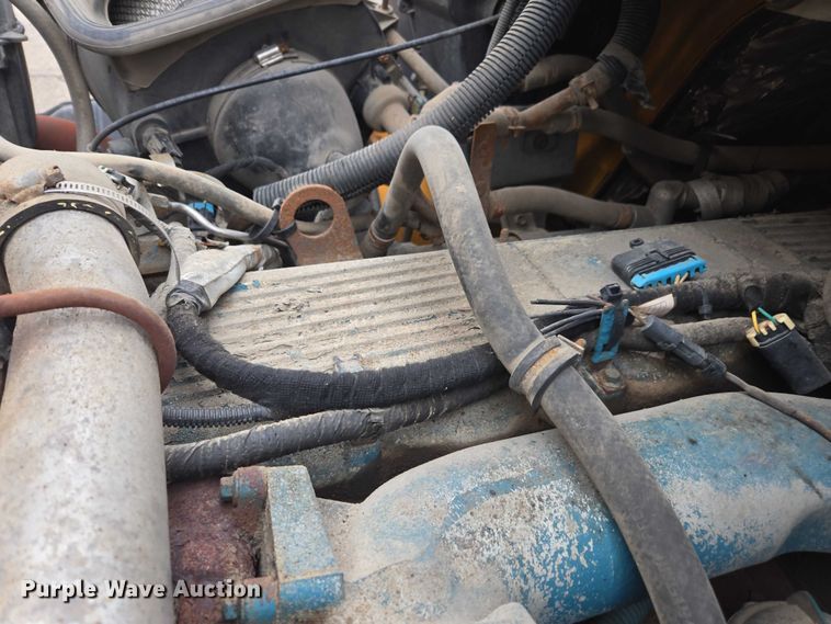 image for item DU3706 2006 International 7400 dump truck