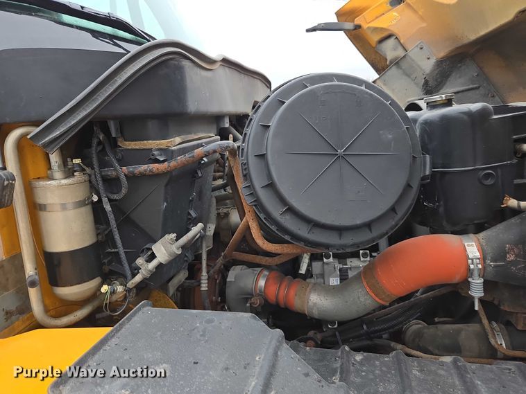 image for item DU3706 2006 International 7400 dump truck