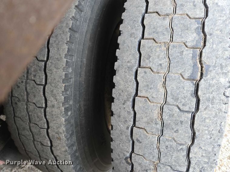 image for item DU3706 2006 International 7400 dump truck