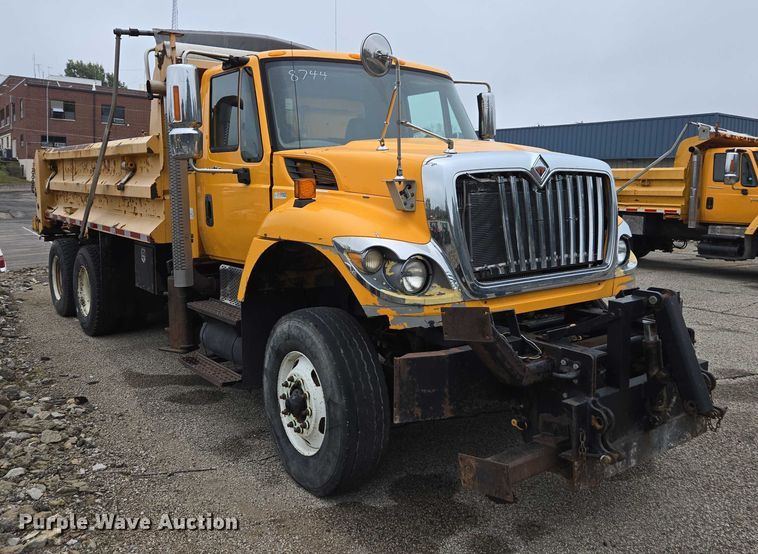 image for item DU3708 2013 International WorkStar 7500 dump truck