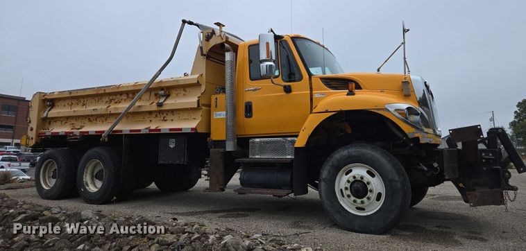 image for item DU3708 2013 International WorkStar 7500 dump truck
