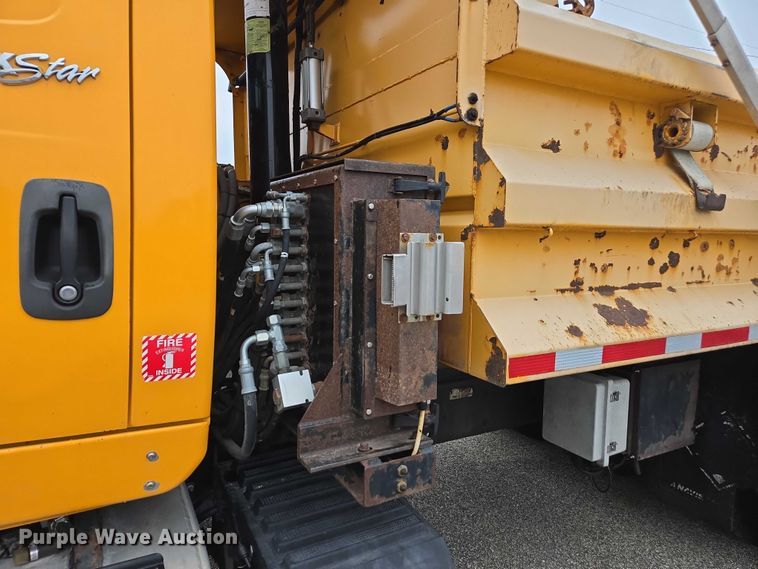 image for item DU3708 2013 International WorkStar 7500 dump truck