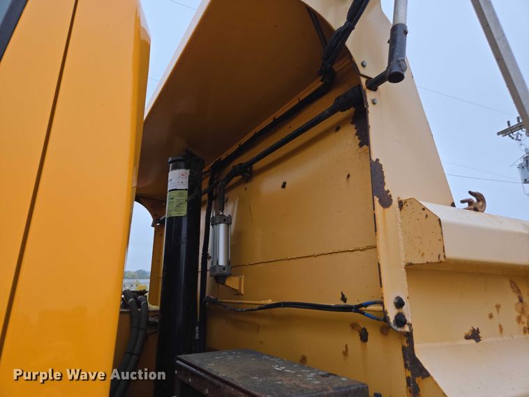 image for item DU3708 2013 International WorkStar 7500 dump truck