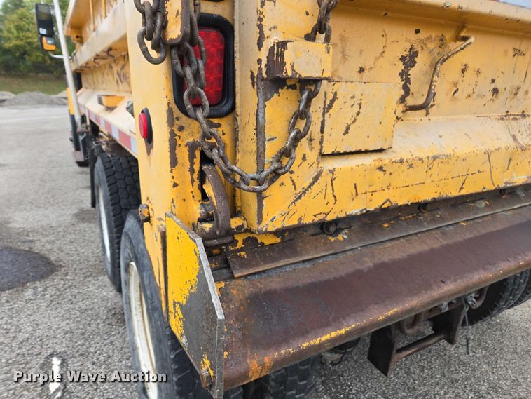 image for item DU3708 2013 International WorkStar 7500 dump truck