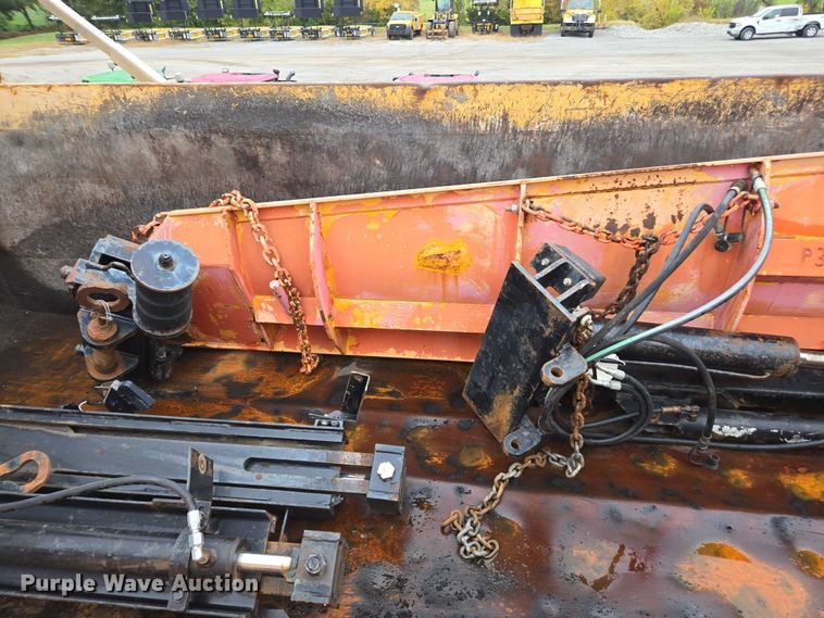 image for item DU3708 2013 International WorkStar 7500 dump truck