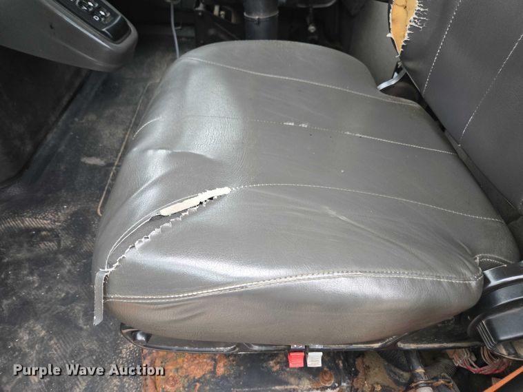 image for item DU3708 2013 International WorkStar 7500 dump truck