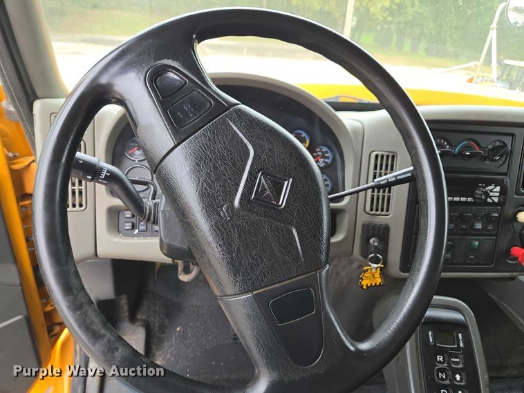 image for item DU3708 2013 International WorkStar 7500 dump truck