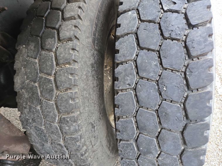 image for item DU3708 2013 International WorkStar 7500 dump truck