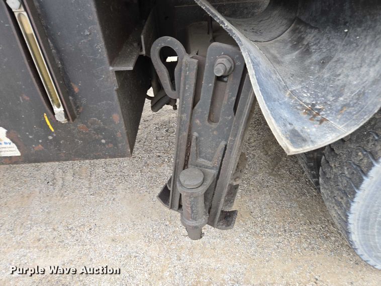 image for item DU3709 2007 International 7400 dump truck