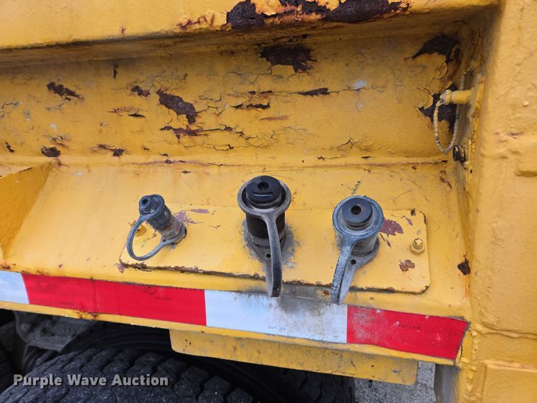 image for item DU3709 2007 International 7400 dump truck