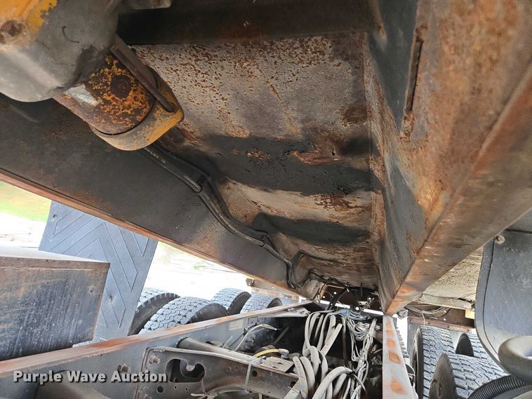 image for item DU3709 2007 International 7400 dump truck