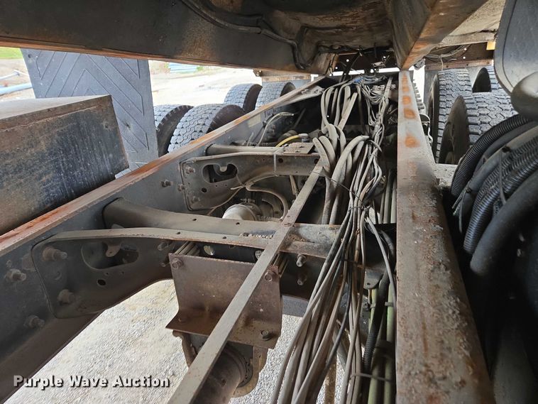 image for item DU3709 2007 International 7400 dump truck