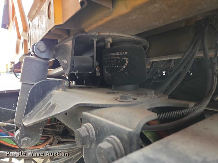 image for item DU3709 2007 International 7400 dump truck