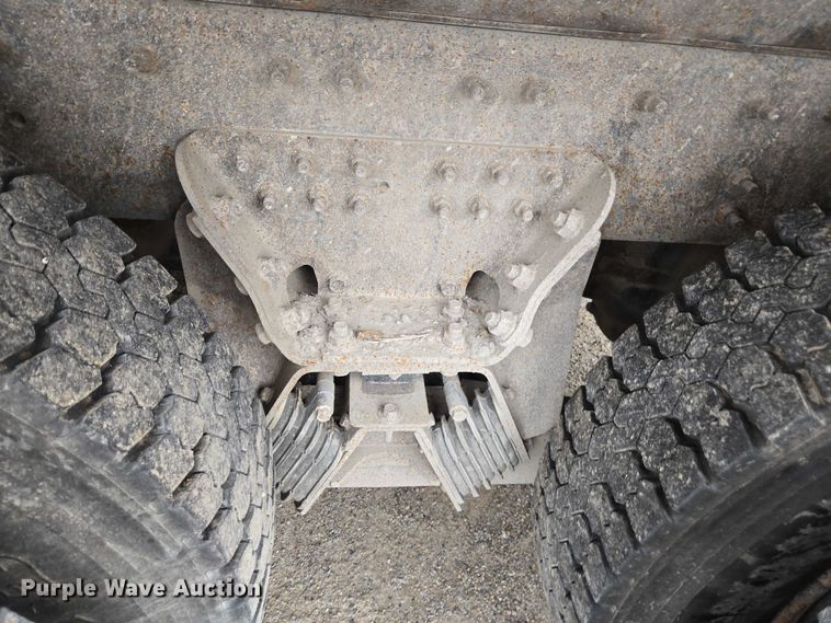 image for item DU3709 2007 International 7400 dump truck