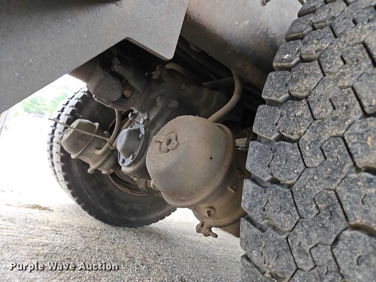 image for item DU3709 2007 International 7400 dump truck