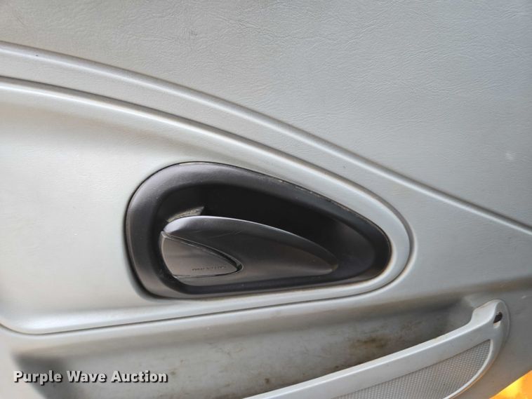 image for item DU3709 2007 International 7400 dump truck