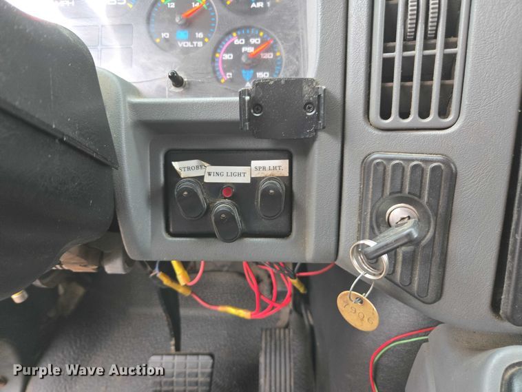 image for item DU3709 2007 International 7400 dump truck