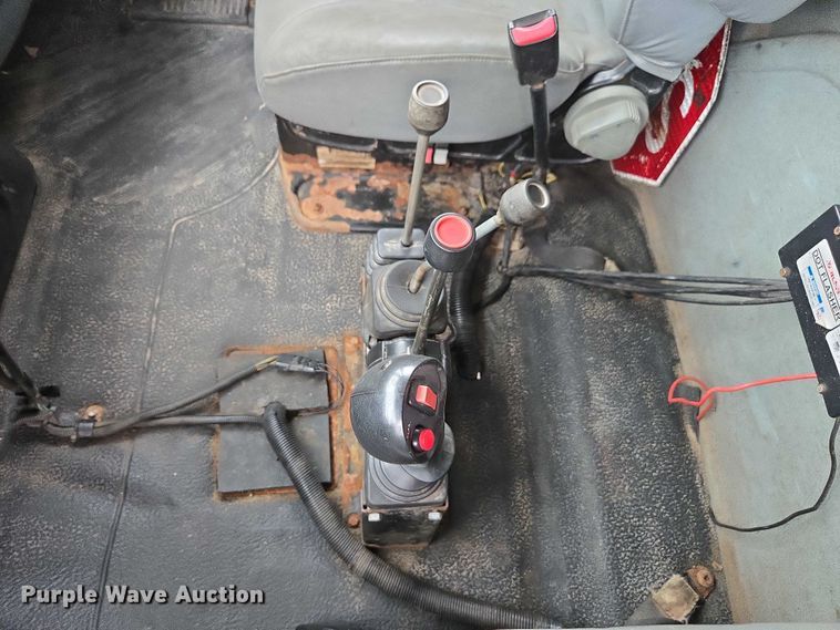 image for item DU3709 2007 International 7400 dump truck