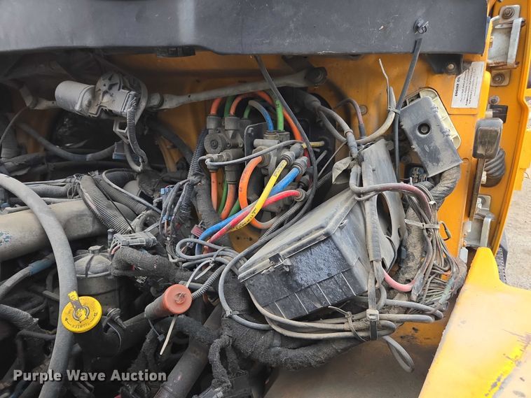 image for item DU3709 2007 International 7400 dump truck